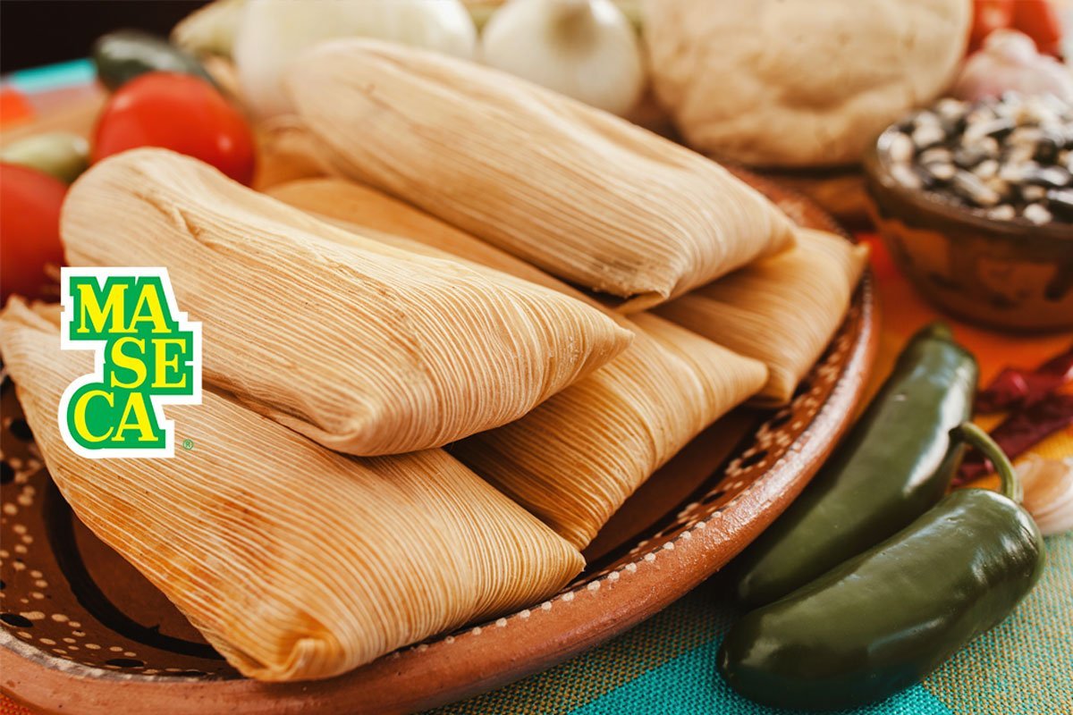Receta de tamales de rajas con queso hechos con Maseca