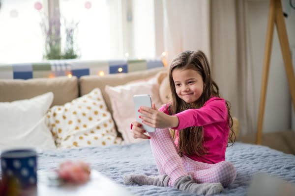 cual es la edad ideal para darle un celular a un nino