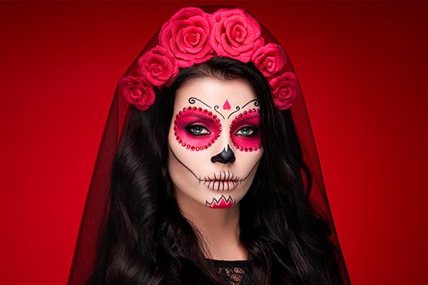 Maquillaje de Halloween mujer Catrina