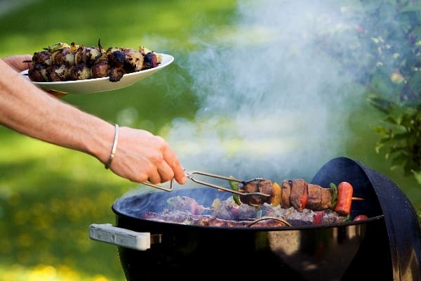 Asado con briquetas