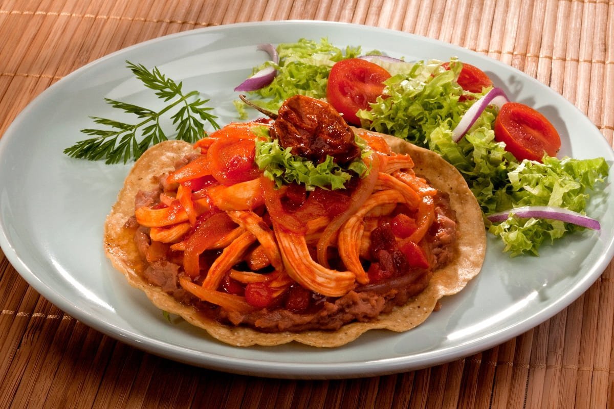 tostada-de-pollo