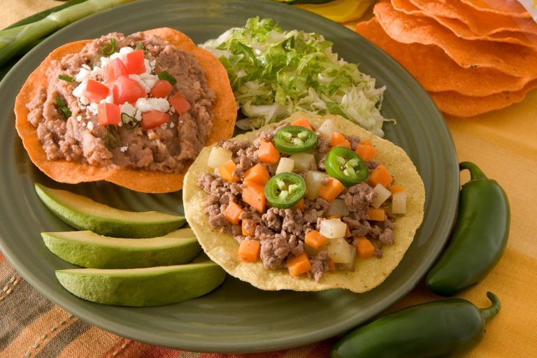 Tostadas de picadillo