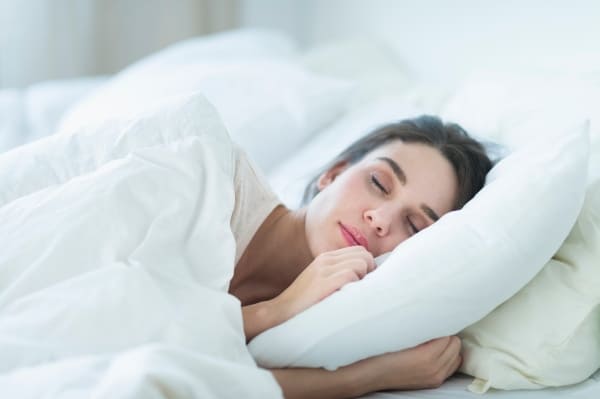 descansa-con-una-buena-almohada