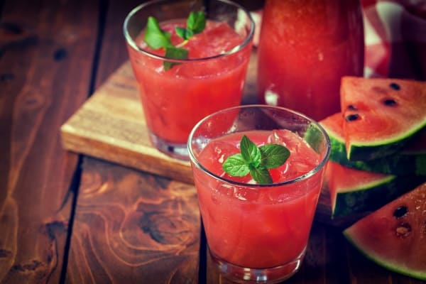 Agua de fresa y sandía