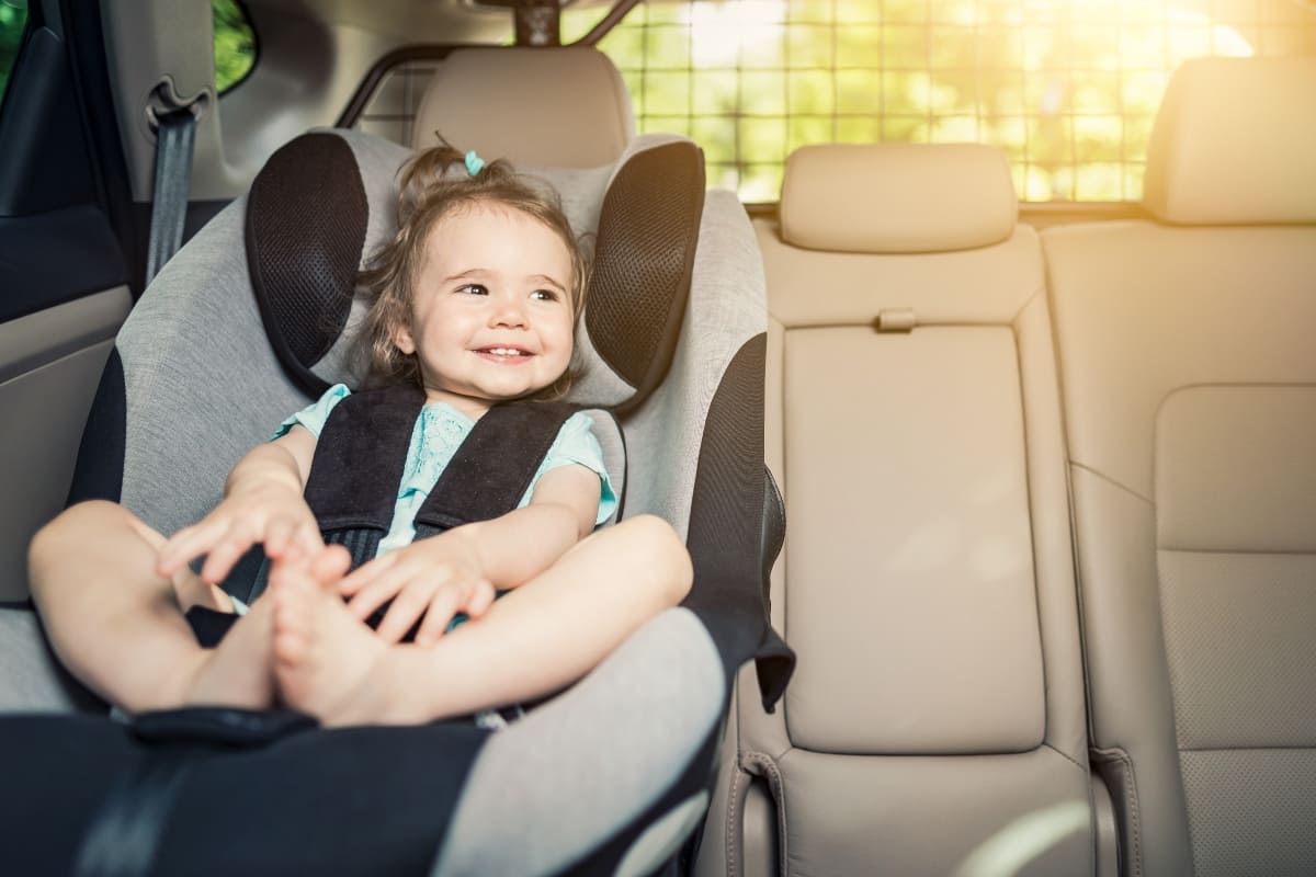 ¿Cuándo cambiar de un portabebé a un asiento?