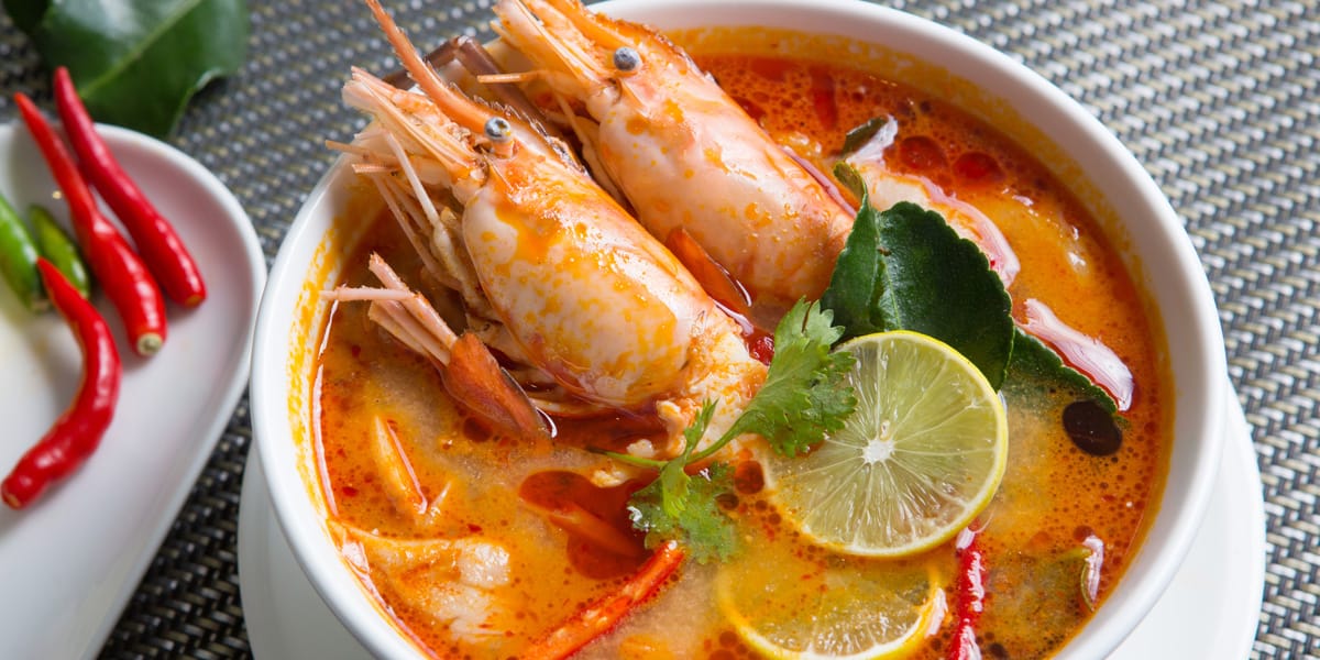 Caldo de pescado y camarón